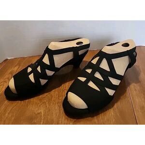 Impo Stretch Edalyn 8 1/2 M Sandal Slingback Pumps Black Memory Foam Shoes NWOT